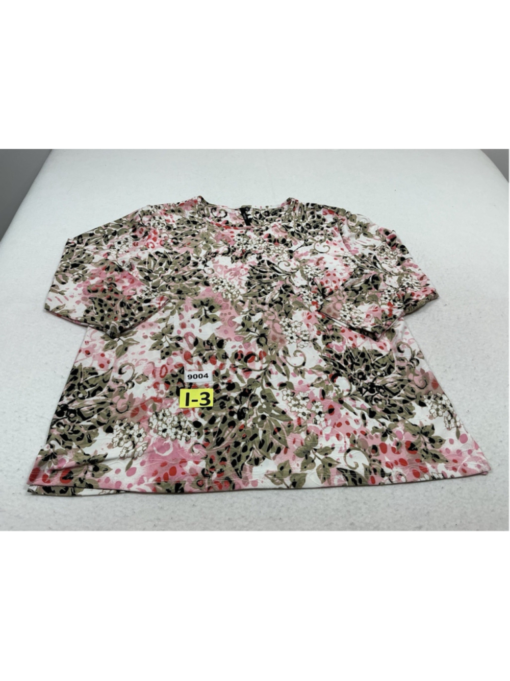 Woman’s Excellent Cathy Pullover Blouse XL Multicolor 3/4 Sleeve